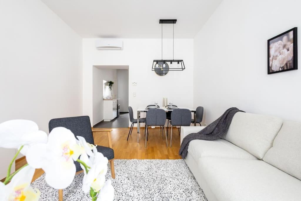 Orestaliving - 2Br On The Danube Canal Wien Eksteriør bilde