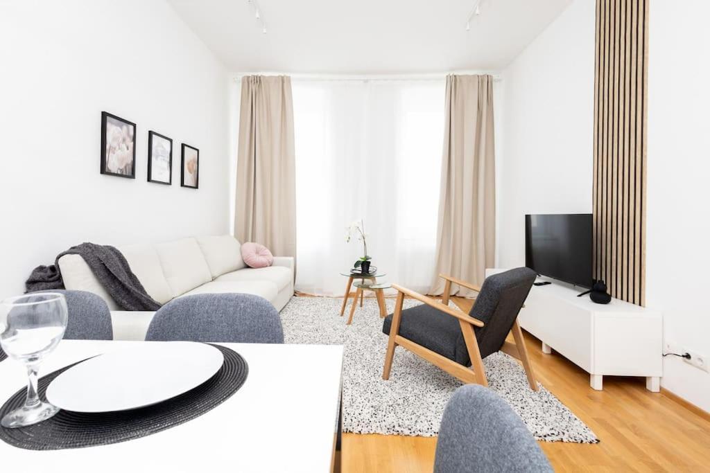 Orestaliving - 2Br On The Danube Canal Wien Eksteriør bilde